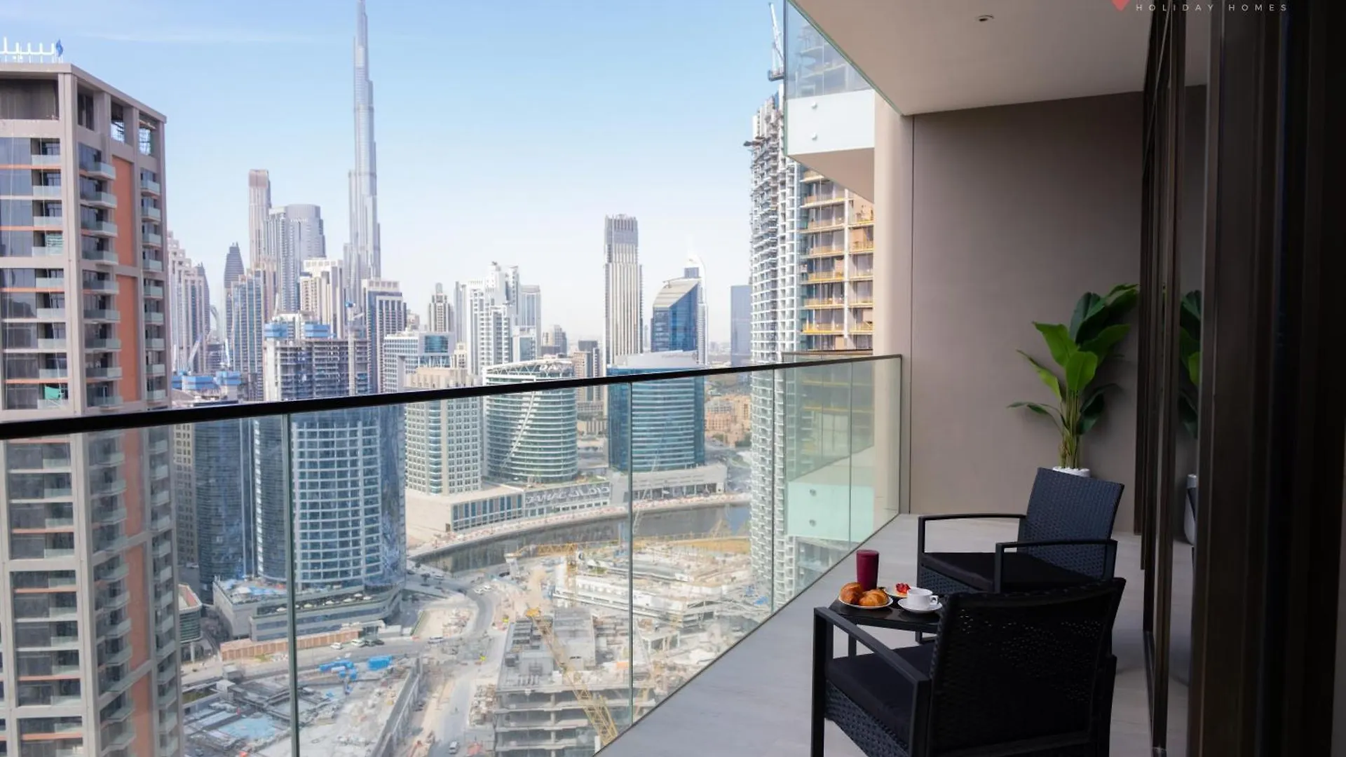 Brand New 1Br I Stay In Style I Canal & Burj Khalifa Views Dubai