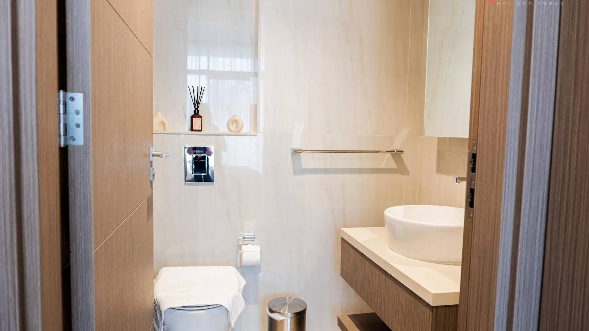 Apartment Brand New 1Br I Stay In Style I Canal & Burj Khalifa Views Dubai